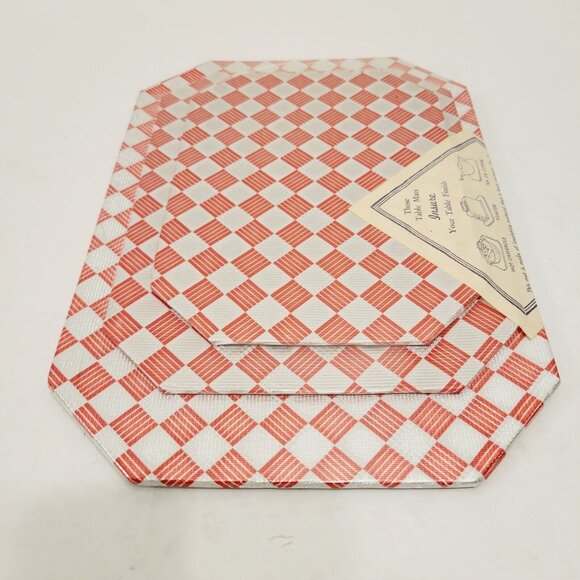 Vtg NOS Mix Sizes Insulated Red White Checkered Table Mats Stovetop Countertop - Picture 2 of 5